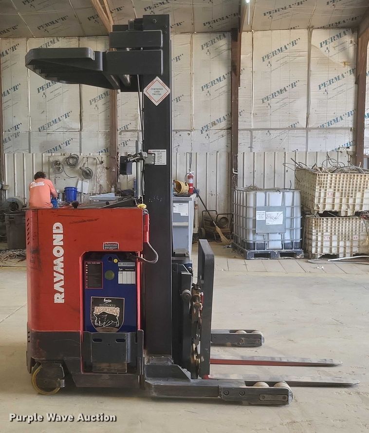 image for item EJ7576 Raymond EASI order picker