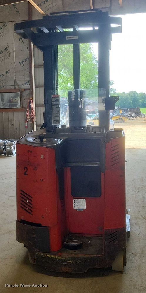 image for item EJ7576 Raymond EASI order picker