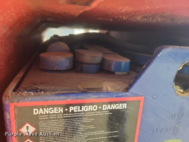 image for item EJ7576 Raymond EASI order picker