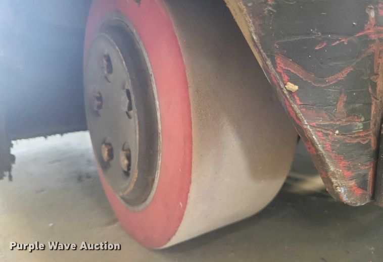 image for item EJ7576 Raymond EASI order picker