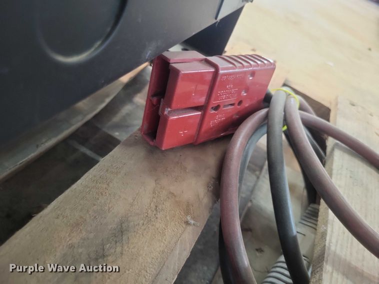 image for item EJ7576 Raymond EASI order picker