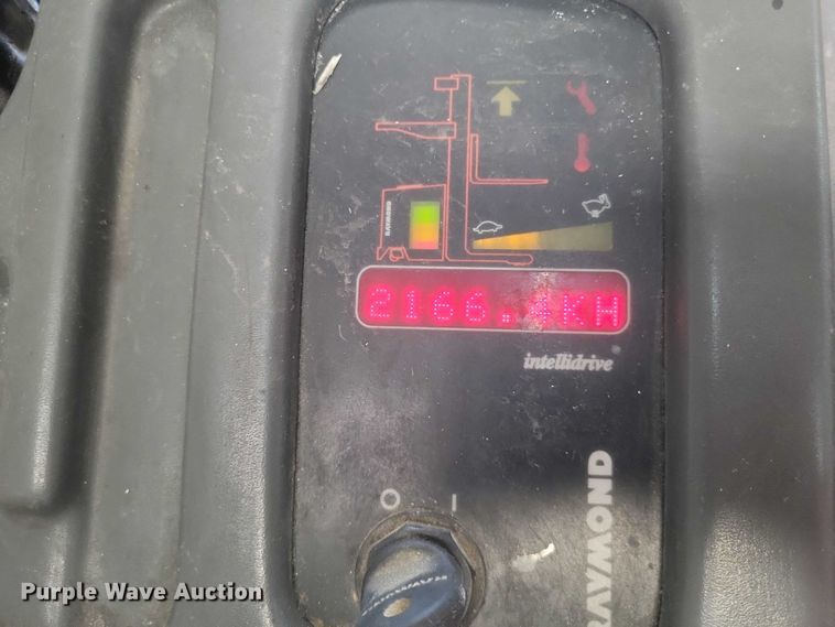 image for item EJ7576 Raymond EASI order picker