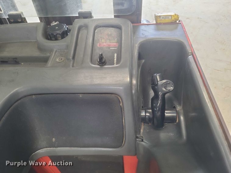 image for item EJ7576 Raymond EASI order picker