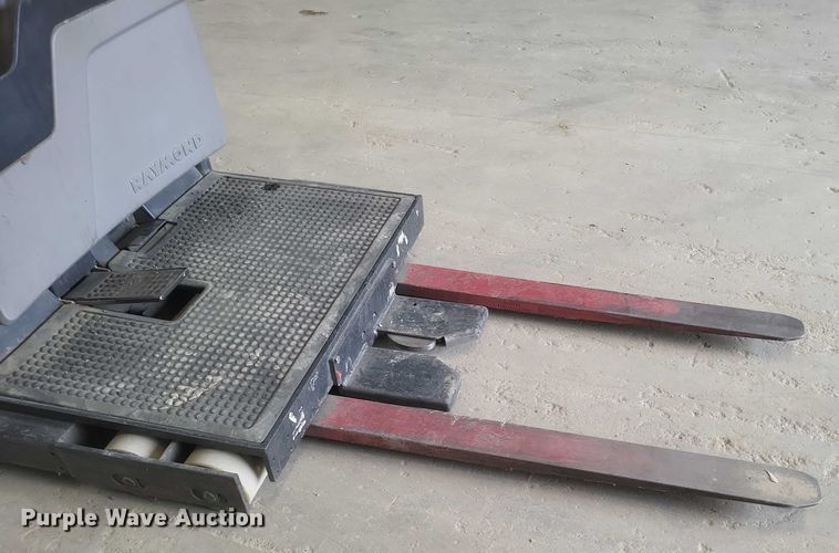 image for item EJ7581 Raymond  EASI-OPC30TT order picker