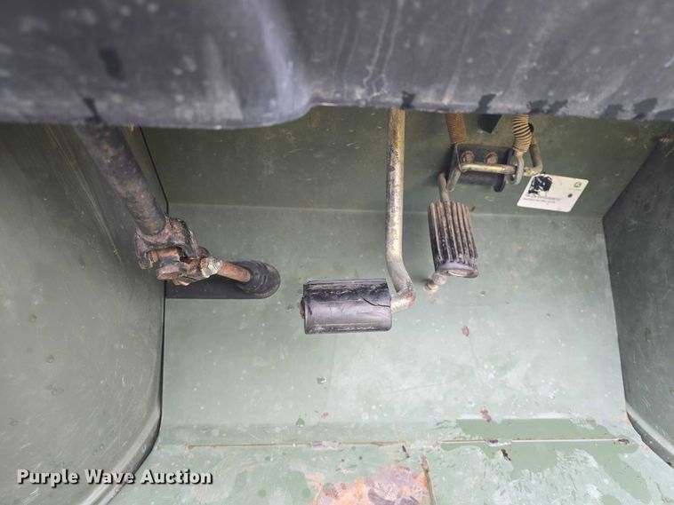 image for item EK5271 2001 John Deere Trail Gator utility vehicle