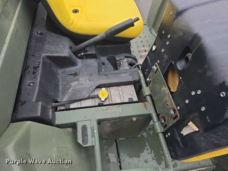 image for item EK5271 2001 John Deere Trail Gator utility vehicle