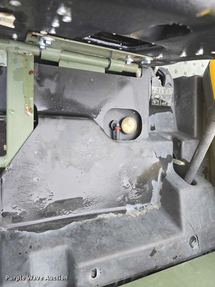 image for item EK5271 2001 John Deere Trail Gator utility vehicle