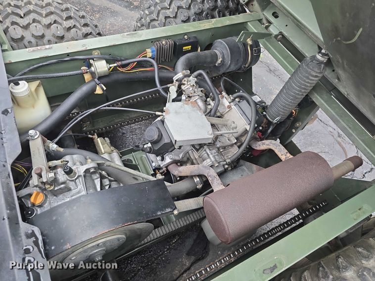 image for item EK5271 2001 John Deere Trail Gator utility vehicle