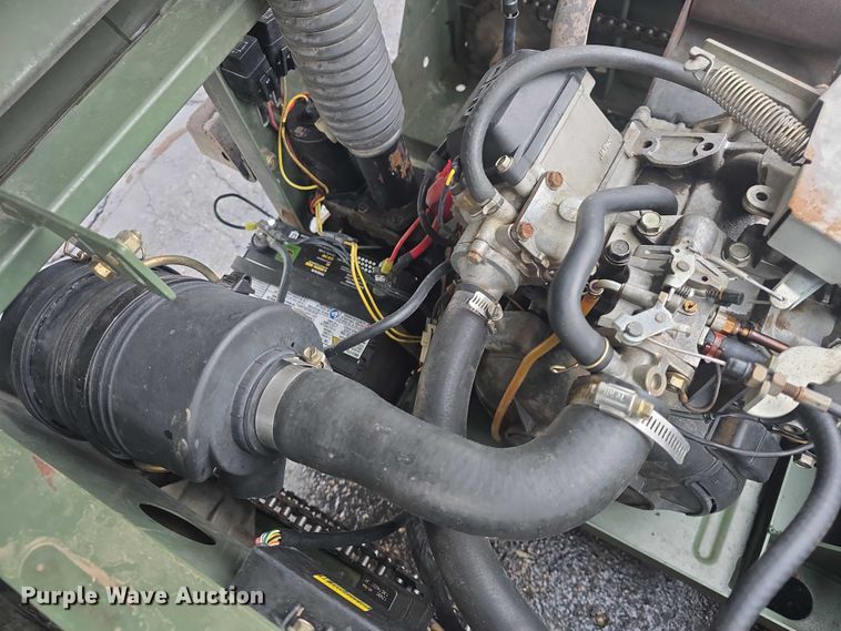 image for item EK5271 2001 John Deere Trail Gator utility vehicle