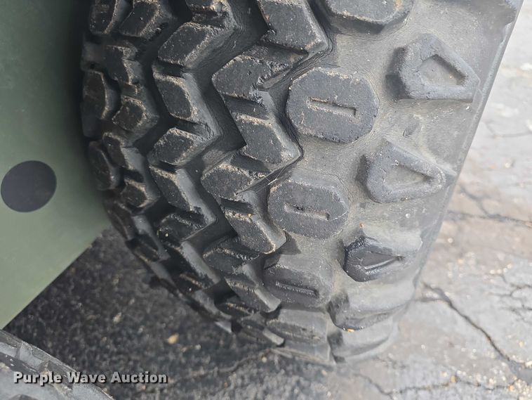 image for item EK5271 2001 John Deere Trail Gator utility vehicle