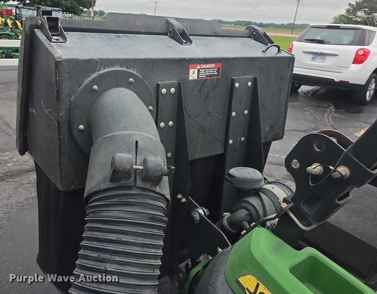 image for item EK5272 2008 John Deere  Z840A ZTR lawn mower