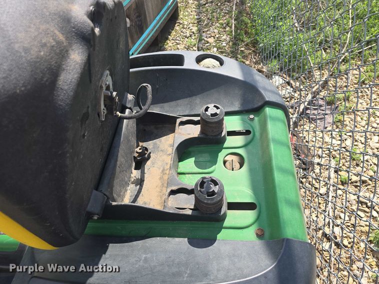 image for item EK5297 2001 John Deere SST18 ZTR lawn mower