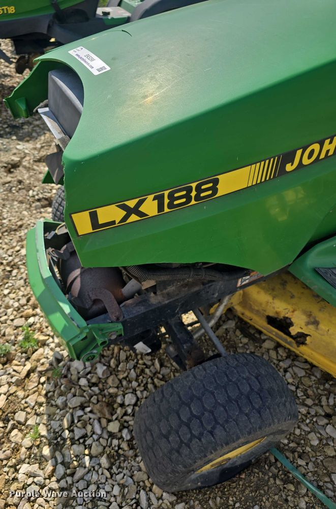 image for item EK5298 1993 John Deere LX188 lawn mower