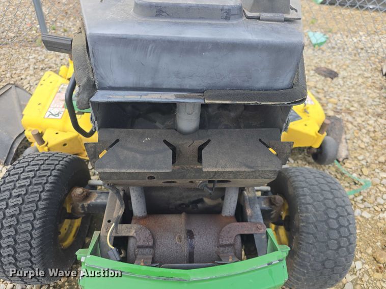 image for item EK5298 1993 John Deere LX188 lawn mower