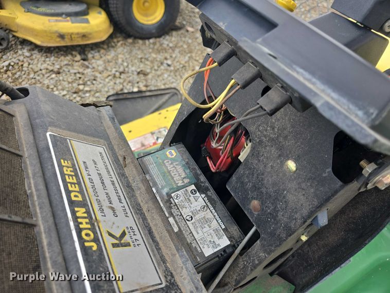 image for item EK5298 1993 John Deere LX188 lawn mower