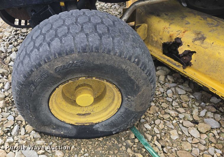 image for item EK5298 1993 John Deere LX188 lawn mower