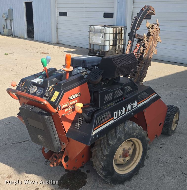 image for item EK5319 2008 Ditch Witch 1820 trencher