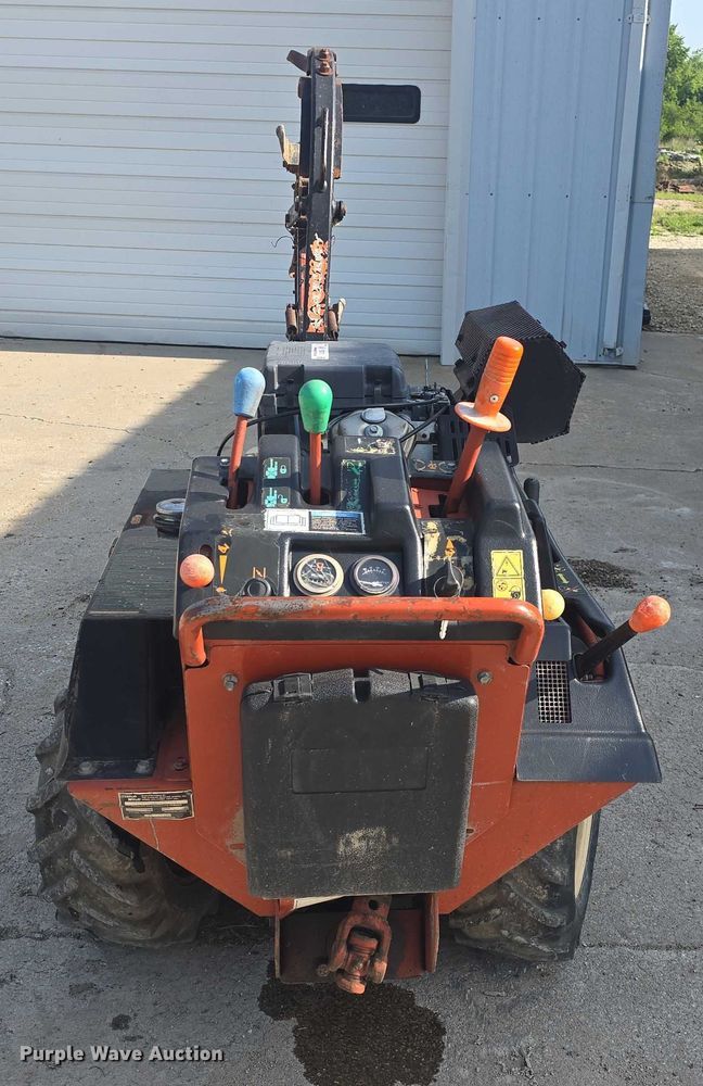 image for item EK5319 2008 Ditch Witch 1820 trencher