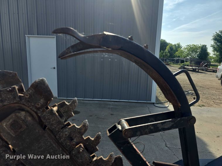 image for item EK5319 2008 Ditch Witch 1820 trencher