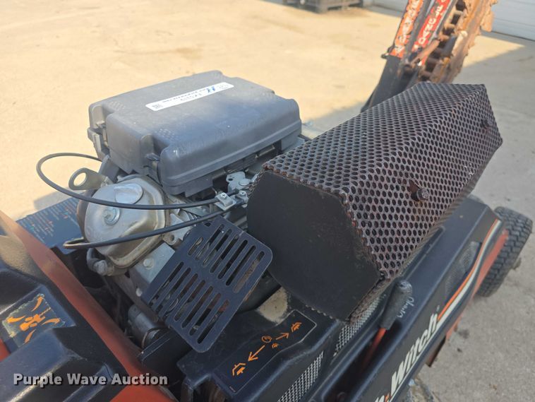 image for item EK5319 2008 Ditch Witch 1820 trencher