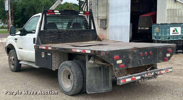image for item EK8077 2003 Ford F350 Super Duty XL flatbed pickup truck
