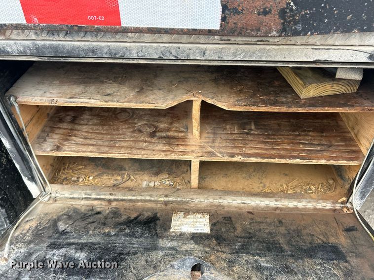 image for item EK8077 2003 Ford F350 Super Duty XL flatbed pickup truck