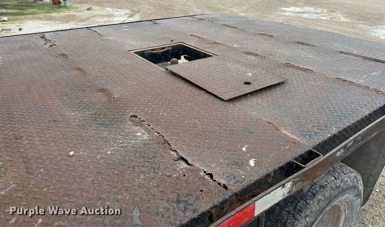 image for item EK8077 2003 Ford F350 Super Duty XL flatbed pickup truck