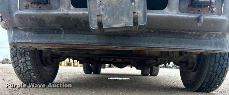 image for item EK8077 2003 Ford F350 Super Duty XL flatbed pickup truck