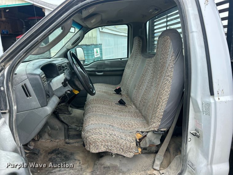 image for item EK8077 2003 Ford F350 Super Duty XL flatbed pickup truck