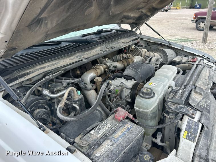 image for item EK8077 2003 Ford F350 Super Duty XL flatbed pickup truck