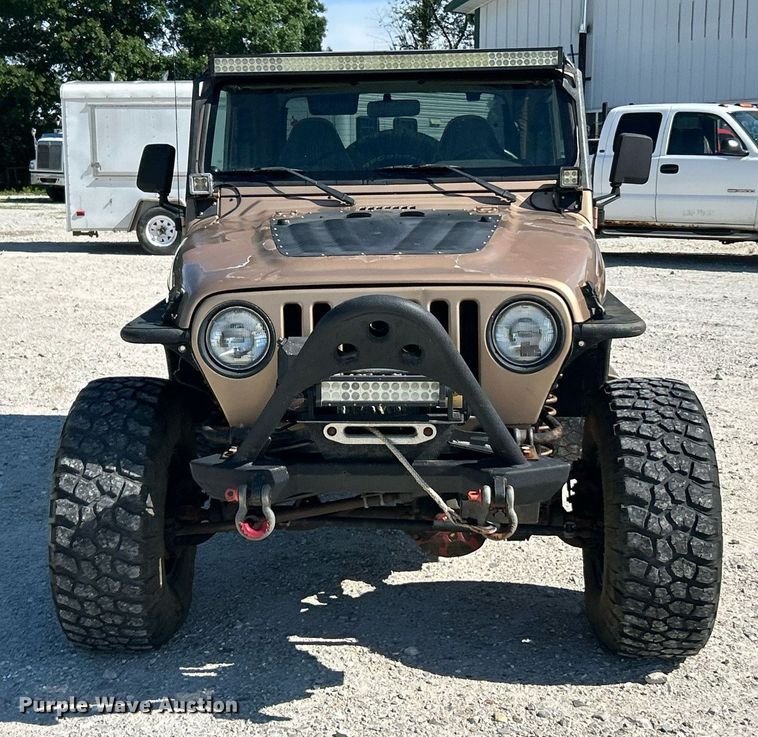 image for item EK8150 1999 Jeep Wrangler SUV