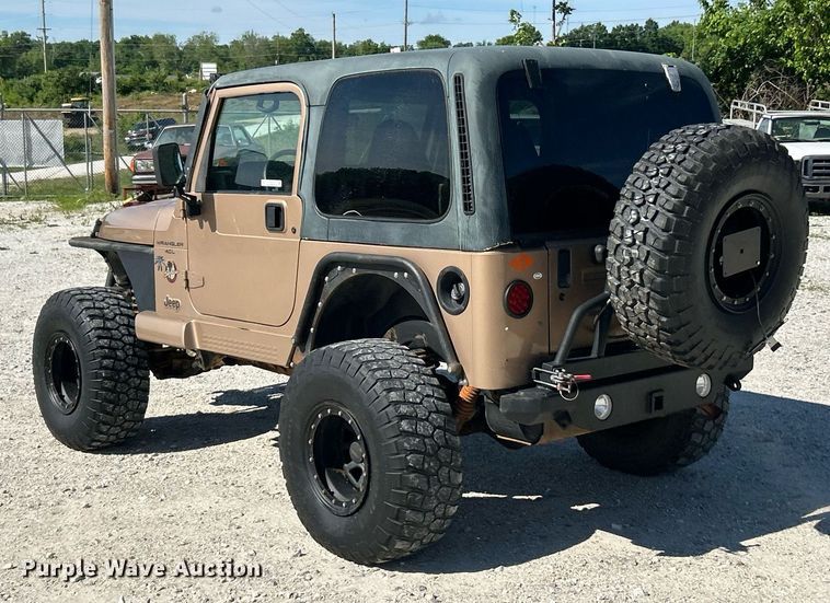 image for item EK8150 1999 Jeep Wrangler SUV