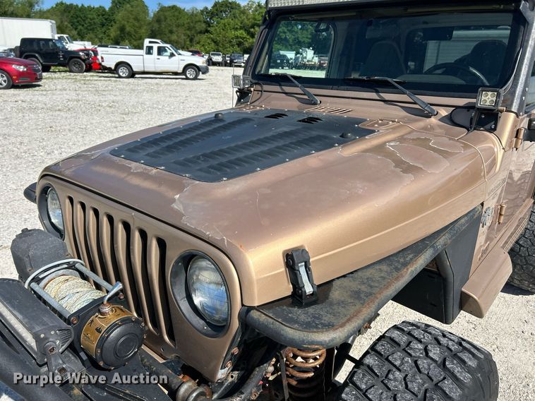 image for item EK8150 1999 Jeep Wrangler SUV