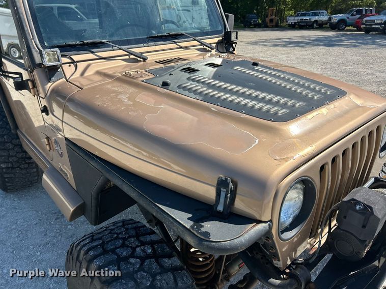 image for item EK8150 1999 Jeep Wrangler SUV