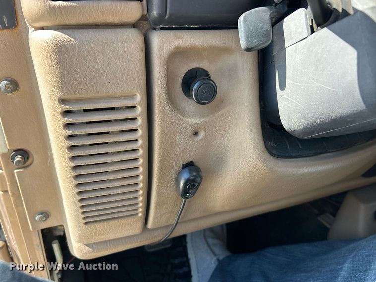 image for item EK8150 1999 Jeep Wrangler SUV