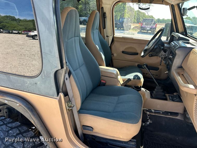 image for item EK8150 1999 Jeep Wrangler SUV