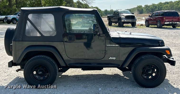 image for item EK8151 1998 Jeep Wrangler SUV