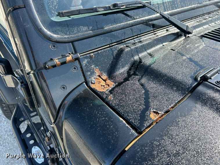 image for item EK8151 1998 Jeep Wrangler SUV