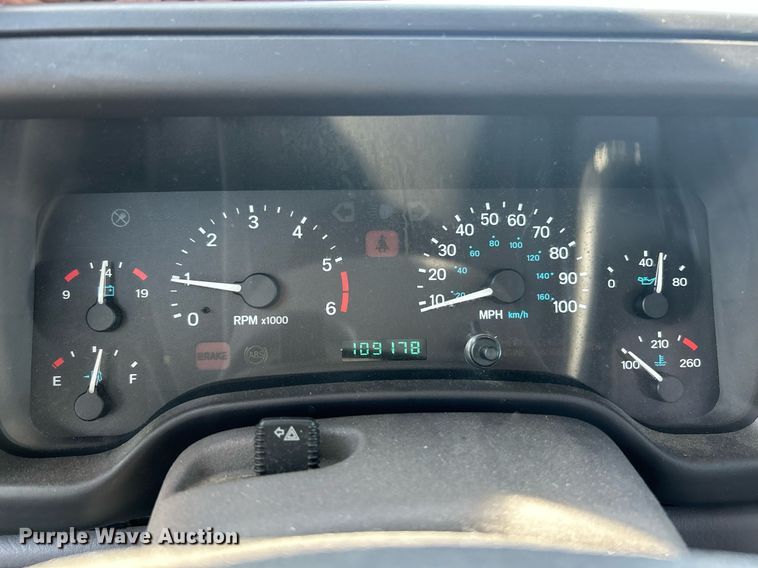 image for item EK8151 1998 Jeep Wrangler SUV