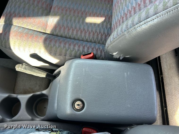 image for item EK8151 1998 Jeep Wrangler SUV