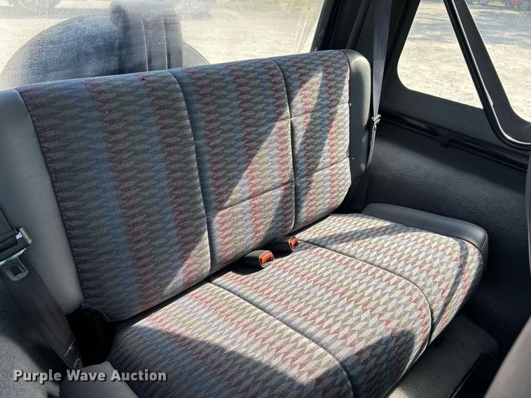 image for item EK8151 1998 Jeep Wrangler SUV