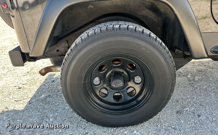 image for item EK8151 1998 Jeep Wrangler SUV