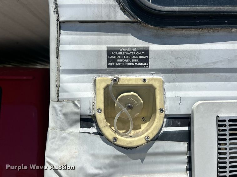 image for item EK8155 Lance Lite 845 pickup truck bed camper