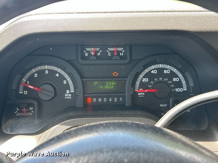 image for item EK8159 2017 Ford E450 Super Duty shuttle bus