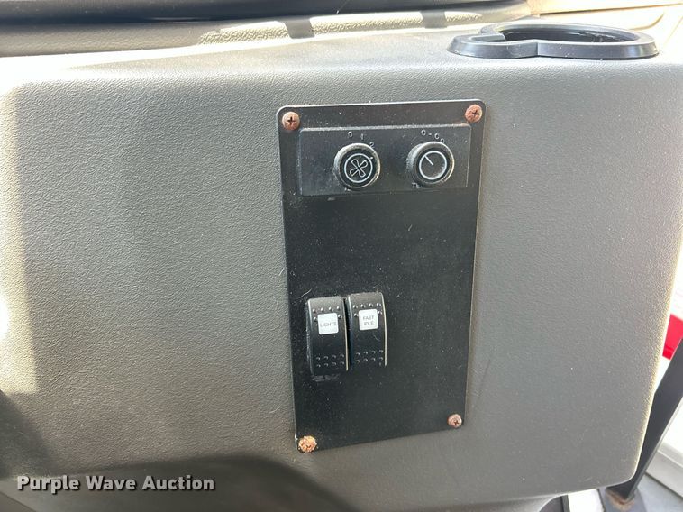 image for item EK8159 2017 Ford E450 Super Duty shuttle bus