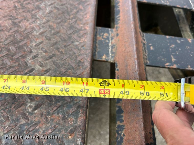 image for item EK8166 2007 Belshe DT255 equipment trailer