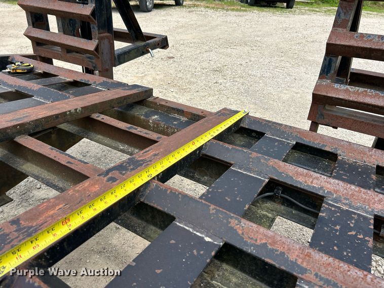 image for item EK8166 2007 Belshe DT255 equipment trailer