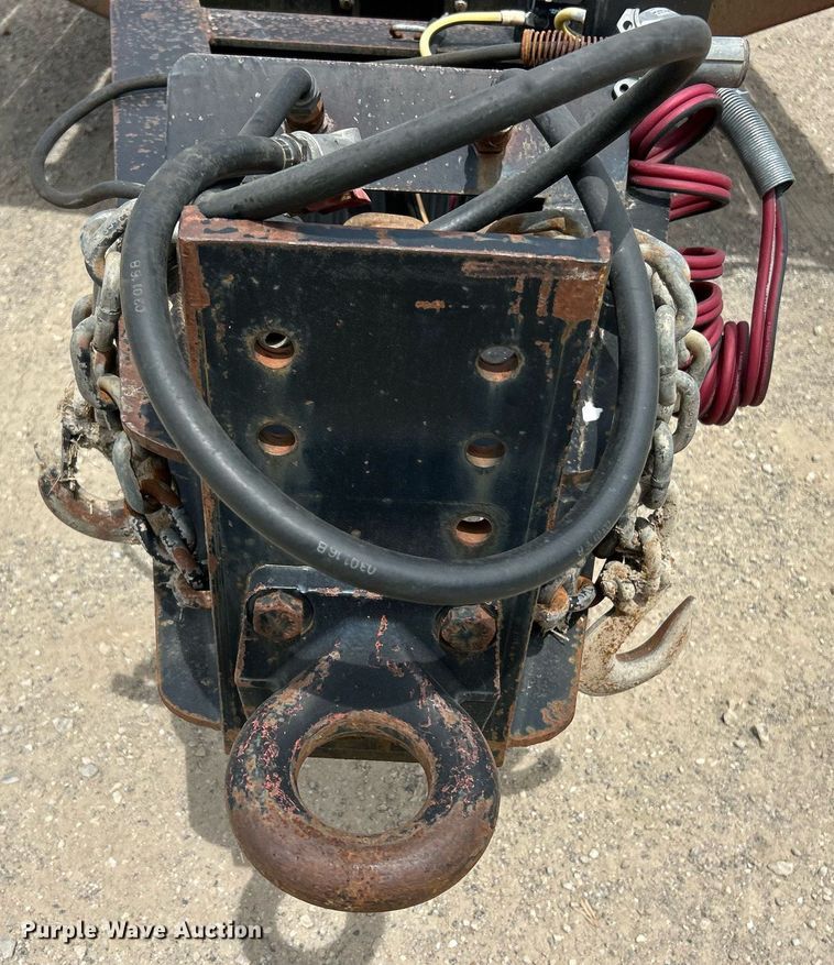 image for item EK8166 2007 Belshe DT255 equipment trailer