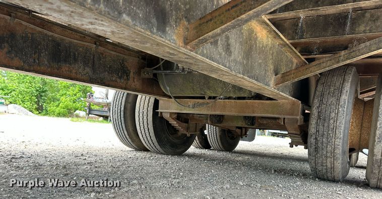 image for item EK8166 2007 Belshe DT255 equipment trailer