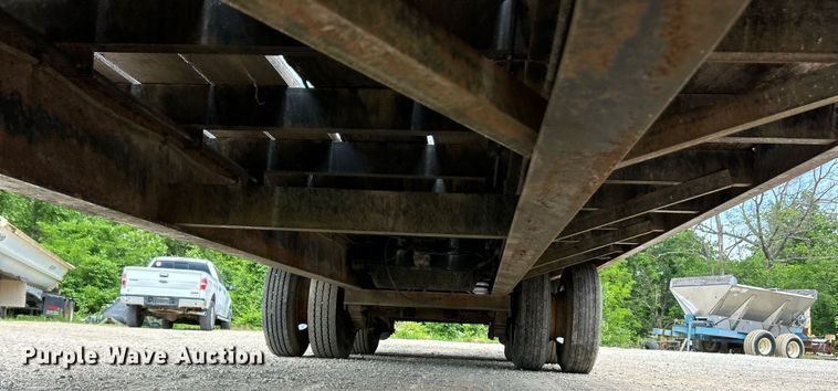 image for item EK8166 2007 Belshe DT255 equipment trailer